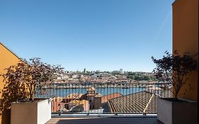 Exmo Hotel By Olivia